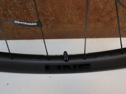 BONTRAGER LINE ELITE 30 TLR BOOST 29 MTB-VORDERRAD / OCLV CARBON