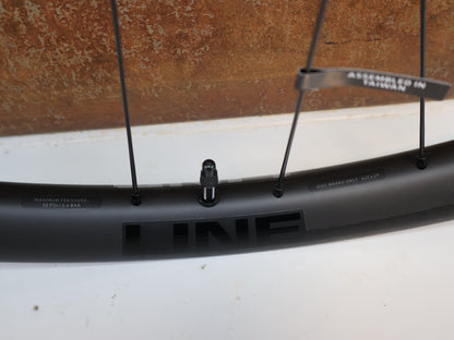 BONTRAGER LINE ELITE 30 TLR BOOST 29 MTB-VORDERRAD / OCLV CARBON
