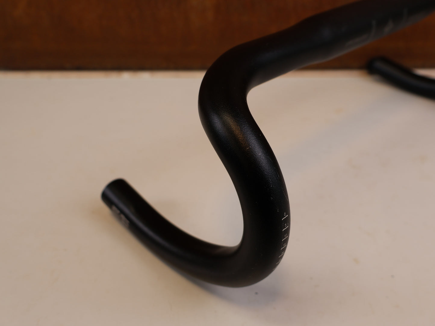 SPECIALIZED EXPERT ALLOY SHALLOW BEND RENNRADLENKER / 380MM / 31.8MM
