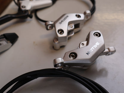 SRAM MOTIVE ULTIMATE STEALTH V2 SCHEIBENBREMSE SET/ 4-KOLBEN