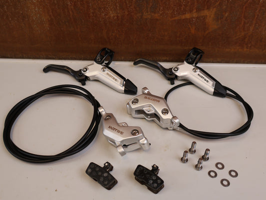 SRAM MOTIVE ULTIMATE STEALTH V2 SCHEIBENBREMSE SET/ 4-KOLBEN