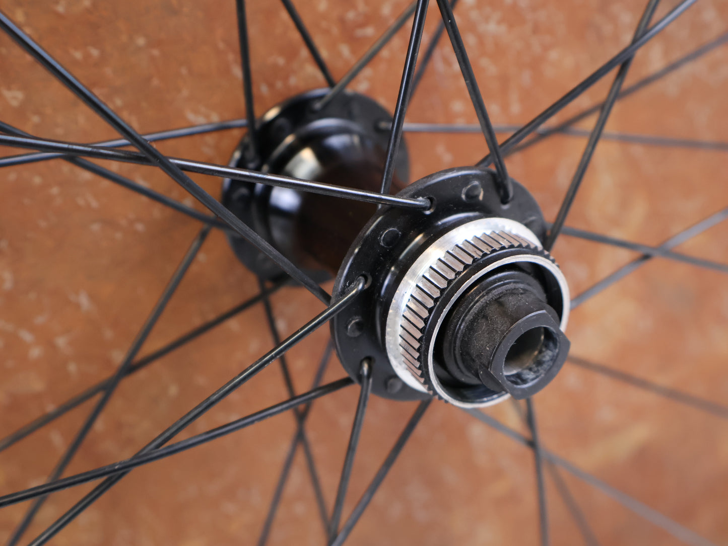 SHIMANO WH-RS171 CL 28 ZOLL LAUFRADSATZ CENTERLOCK / ROAD GRAVEL