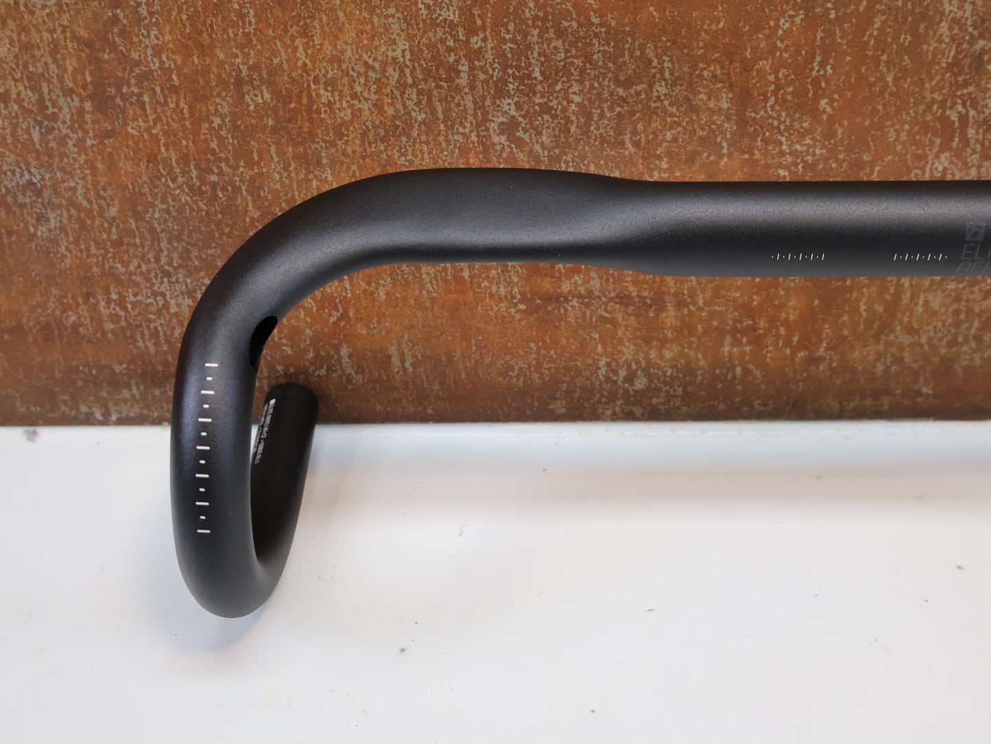 BONTRAGER ELITE AERO VR-CF LENKER / 400 MM / ALUMINIUM / AERO