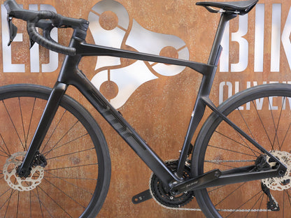 BMC ROADMACHINE TWO / GRÖSSE 56 / SHIMANO 105 DI2 / CARBON BLACK