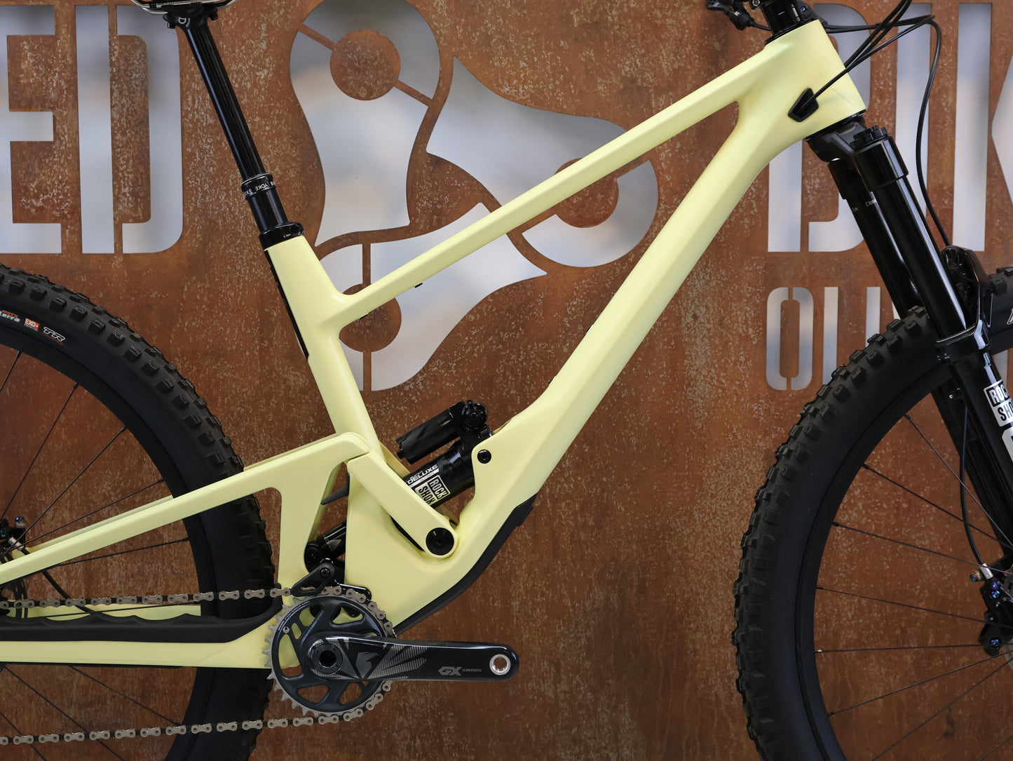SCOR 4060 ST GX / GRÖSSE M / FULL CARBON / ROCKSHOX ULTIMATE / LEMON FROST