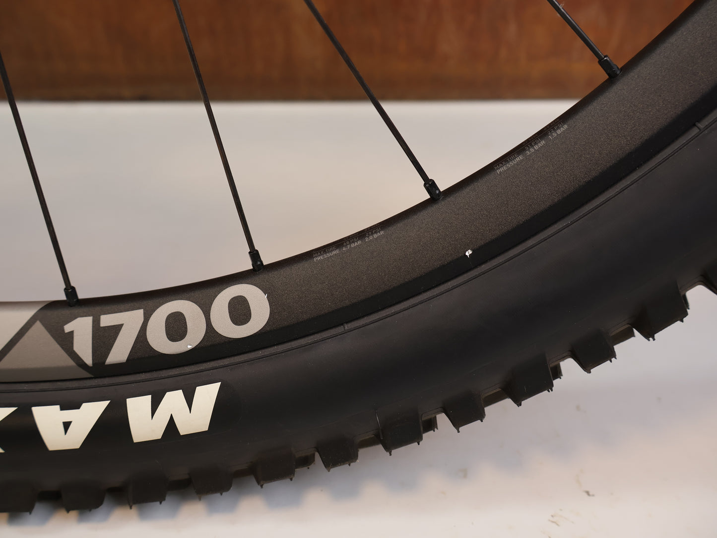 SCOR 4060 ST GX / GRÖSSE M / FULL CARBON / ROCKSHOX ULTIMATE / LEMON FROST