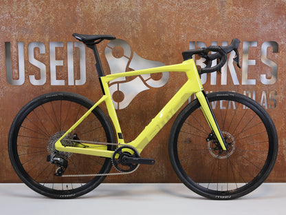 BMC ROADMACHINE 01 AMP X TWO / GRÖSSE 58 CM / TQ-HPR50 / SRAM RIVAL AXS