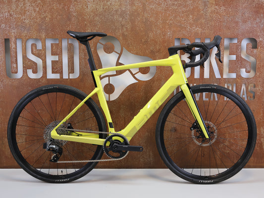 BMC ROADMACHINE 01 AMP X TWO / GRÖSSE 58 CM / TQ-HPR50 / SRAM RIVAL AXS