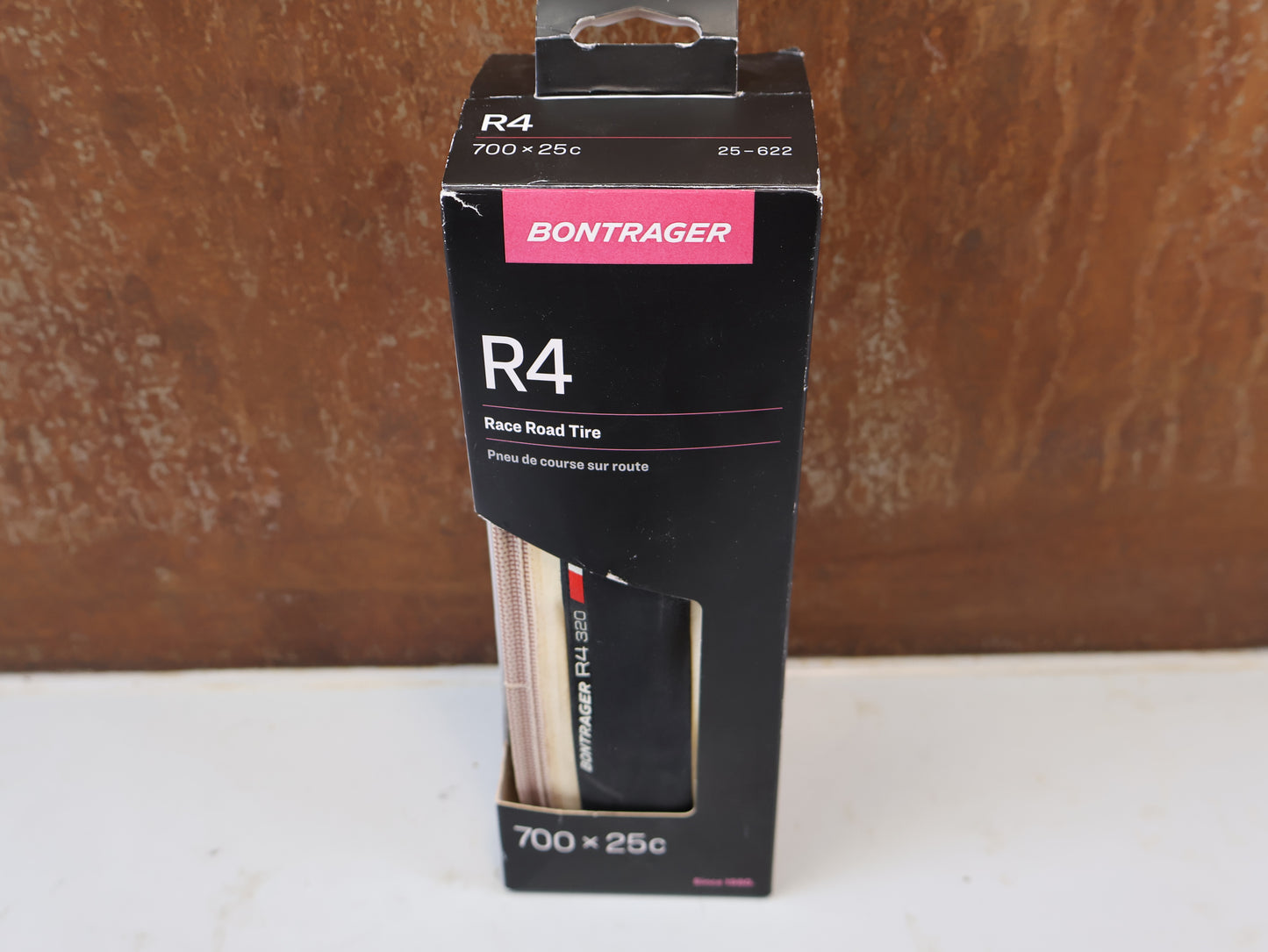 BONTRAGER R4 320 HANDMADE RENNRADREIFEN 700X25C / 230G