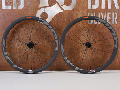 Zipp 303 SW Carbon Wheelset Tubeless Disc SRAM AXS Sensor