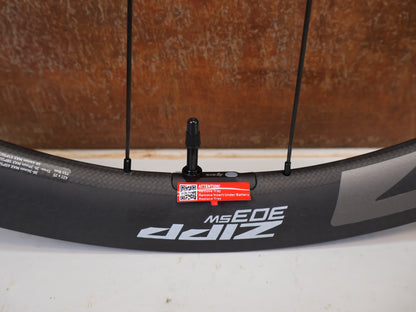 Zipp 303 SW Carbon Wheelset Tubeless Disc SRAM AXS Sensor