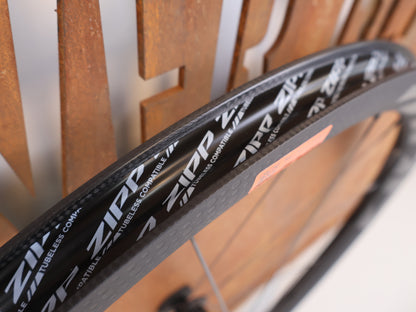 Zipp 303 SW Carbon Wheelset Tubeless Disc SRAM AXS Sensor