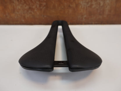 BONTRAGER AEOLUS PRO SATTEL / 155 MM / CARBON-STREBEN / AERO-PERFORMANCE