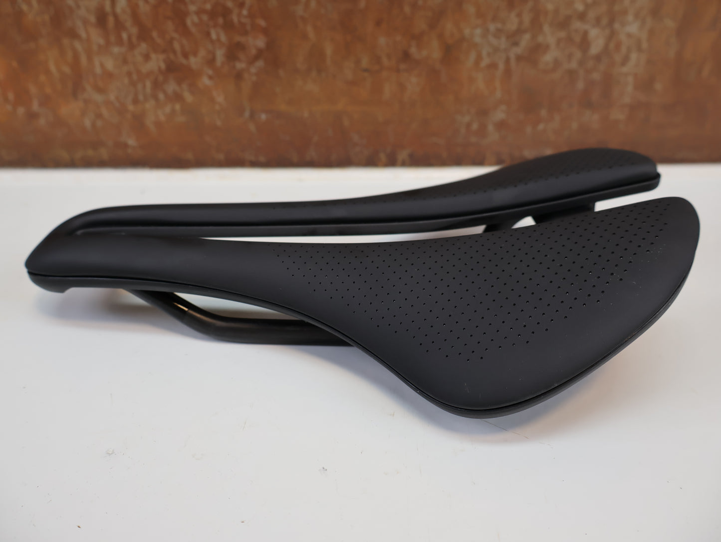 BONTRAGER AEOLUS PRO SATTEL / 155 MM / CARBON-STREBEN / AERO-PERFORMANCE