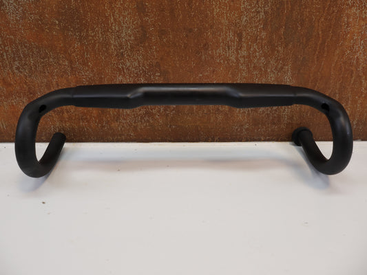 BONTRAGER AERO PRO CARBON RENNRADLENKER / 410-440 MM