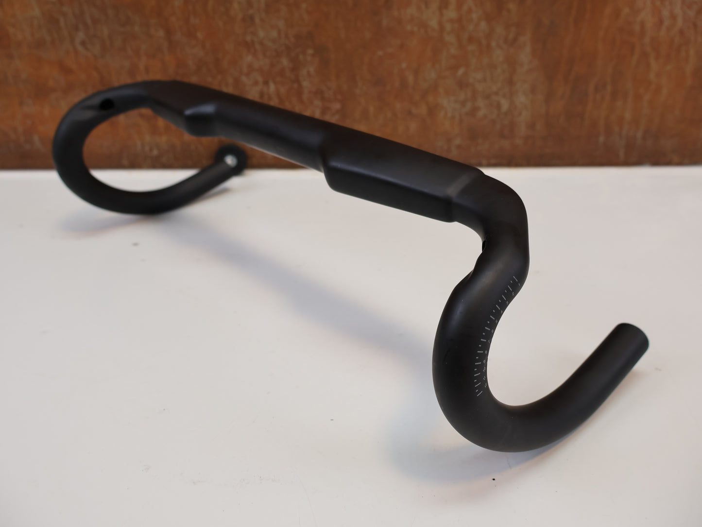 BONTRAGER AERO PRO CARBON RENNRADLENKER / 410-440 MM