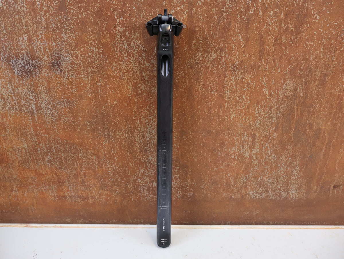 BMC ROADMACHINE CARBON D-SHAPE SEATPOST 15MM OFFSET 232G