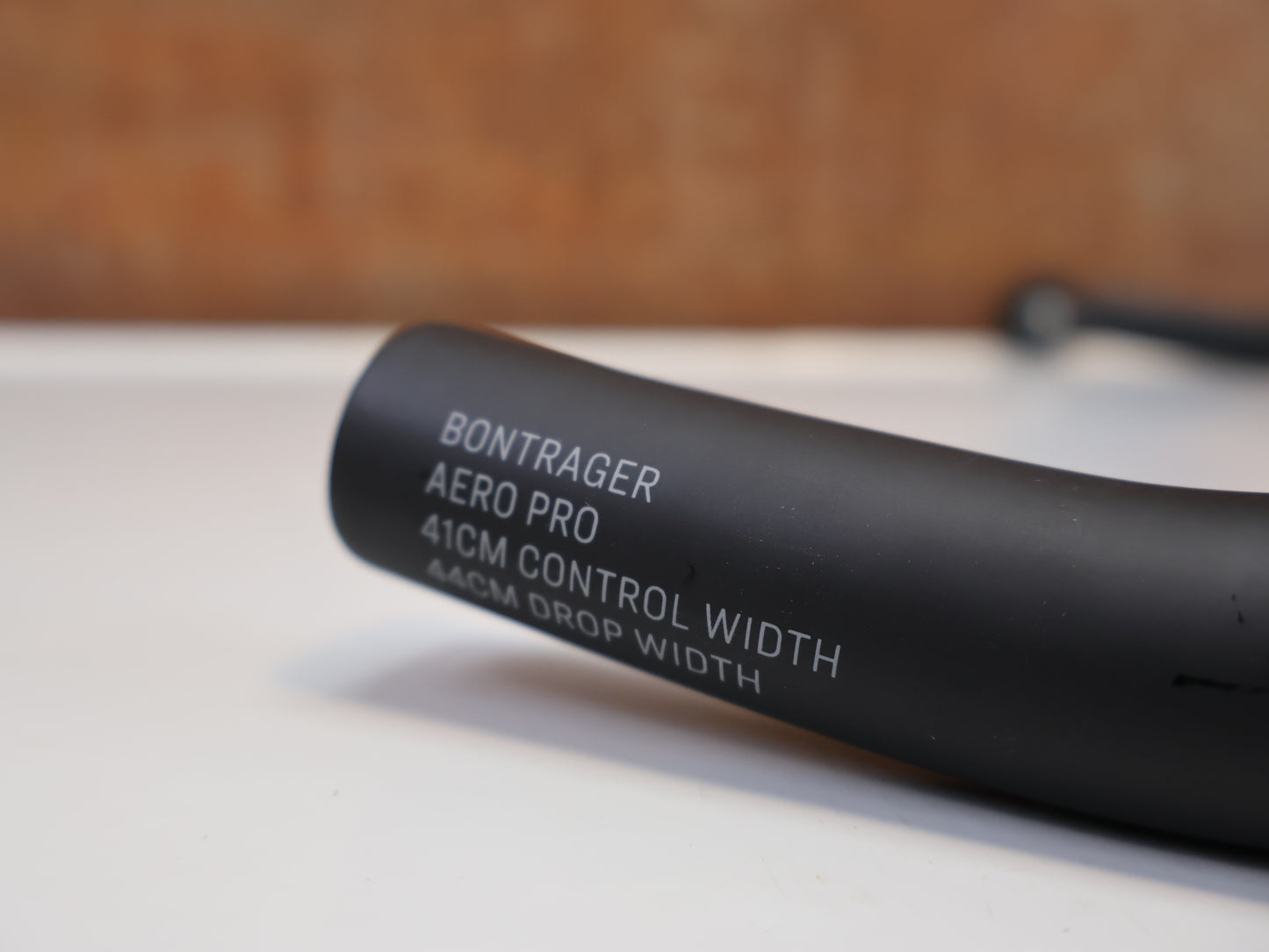 BONTRAGER AERO PRO CARBON RENNRADLENKER / 410-440 MM