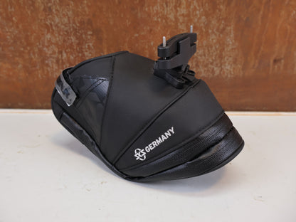 SKS EXPLORER CLICK SADDLE BAG 1.8L BLACK CLICK SYSTEM