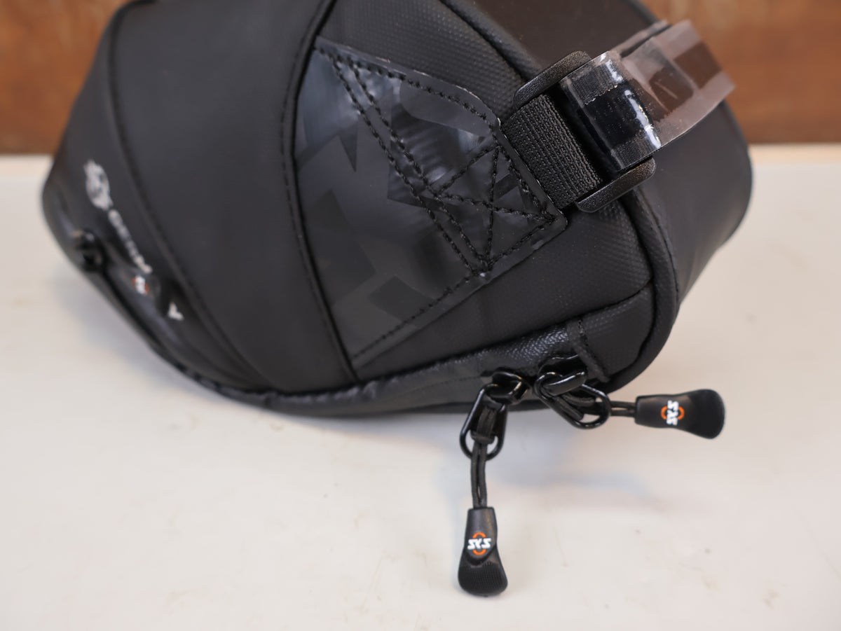 SKS EXPLORER CLICK SADDLE BAG 1.8L BLACK CLICK SYSTEM