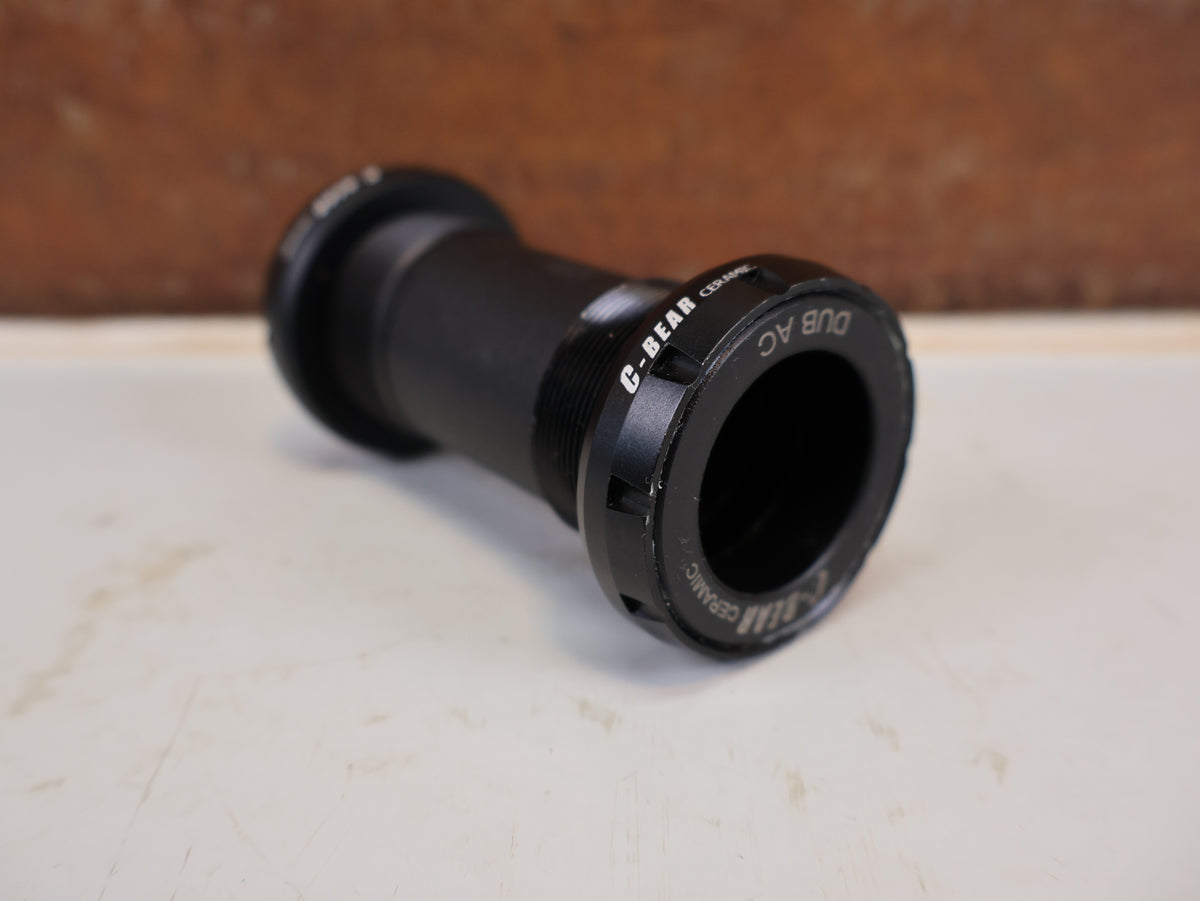 C-BEAR BSA DUB ALL CONDITIONS CERAMIC BOTTOM BRACKET INCL. SLEEVE GEN1
