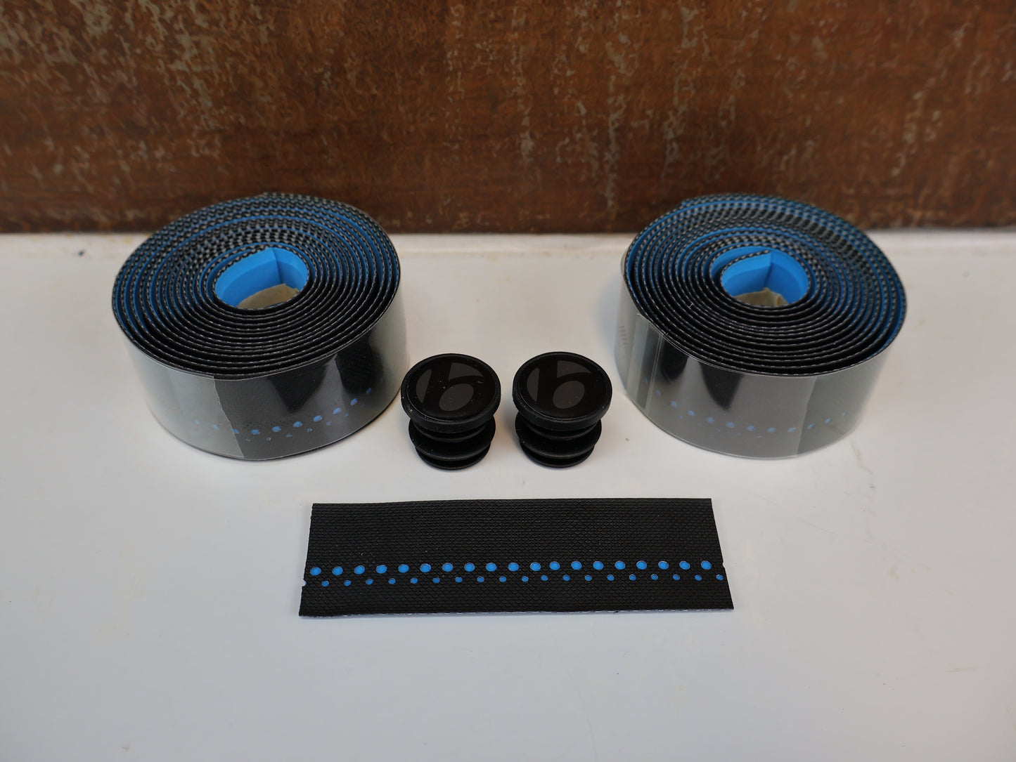 BONTRAGER GRIPPYTACK LENKERBAND / BLACK-BLUE / RUTSCHFEST / 537995