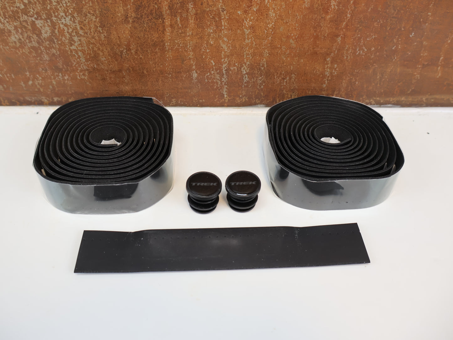 TREK PERF LINE LENKERBAND / BLACK / 1,5 MM / PERFORIERT / RUTSCHFEST / 5326704