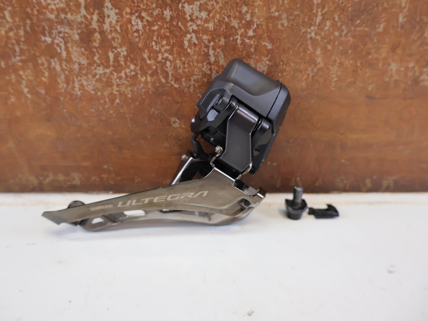 SHIMANO ULTEGRA DI2 UMWERFER FD-R8150 2 x 12FACH / ANLÖT