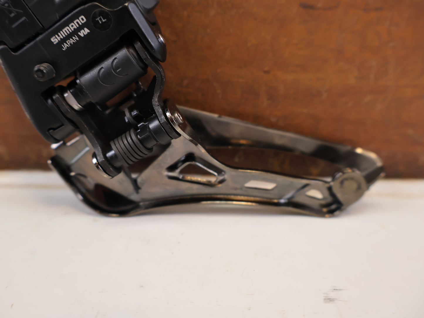 SHIMANO ULTEGRA DI2 UMWERFER FD-R8150 2 x 12FACH / ANLÖT