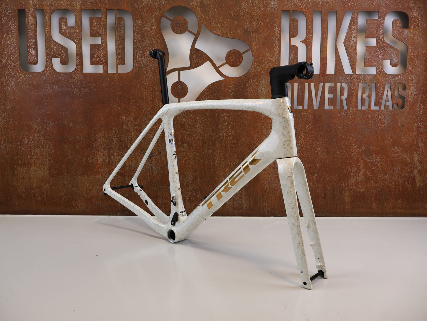 TREK DOMANE SLR GEN 4 FRAMESET / ERA WHITE / 58 CM / 800 OCLV / 2400G