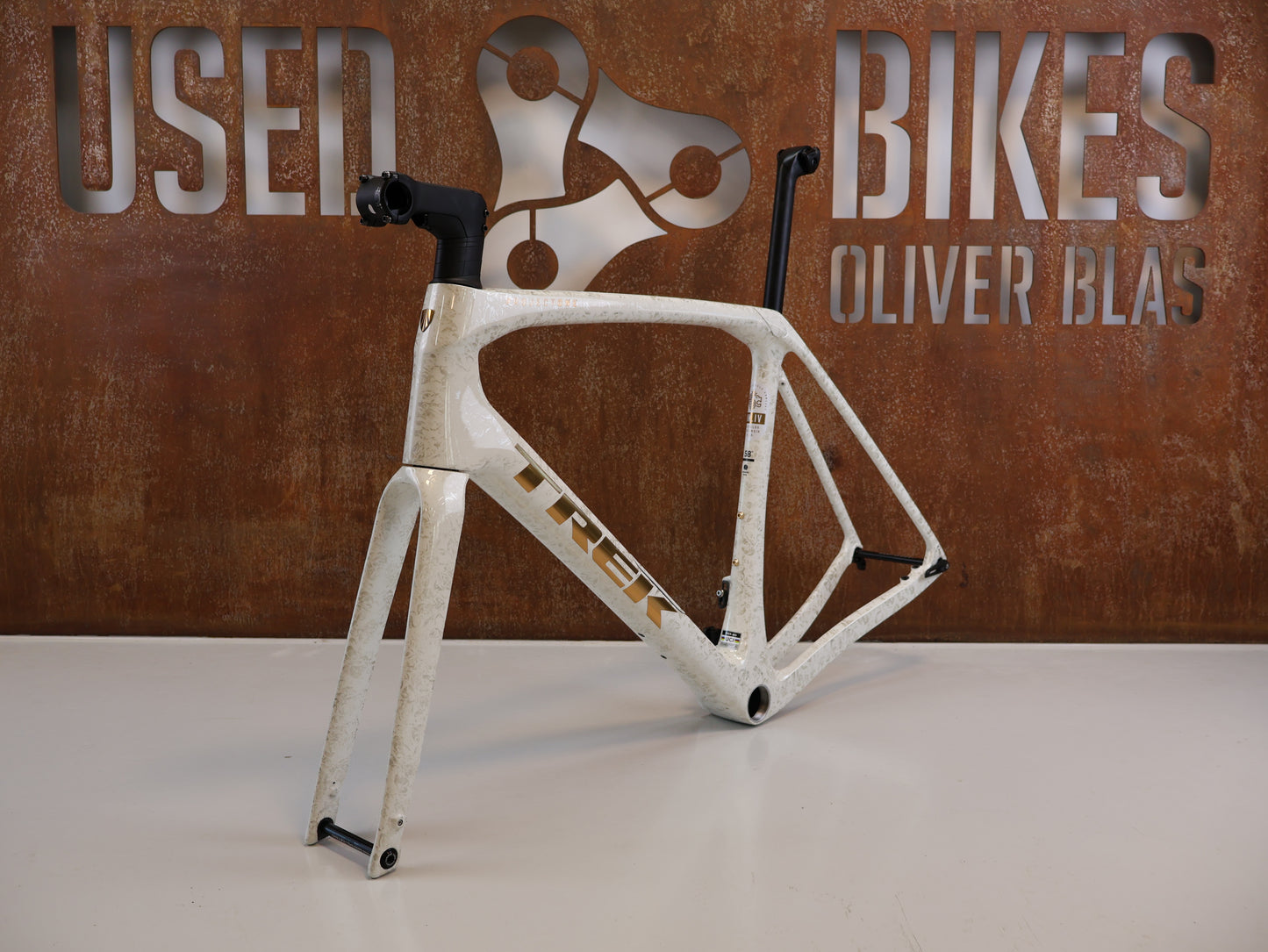 TREK DOMANE SLR GEN 4 FRAMESET / ERA WHITE / 58 CM / 800 OCLV / 2400G