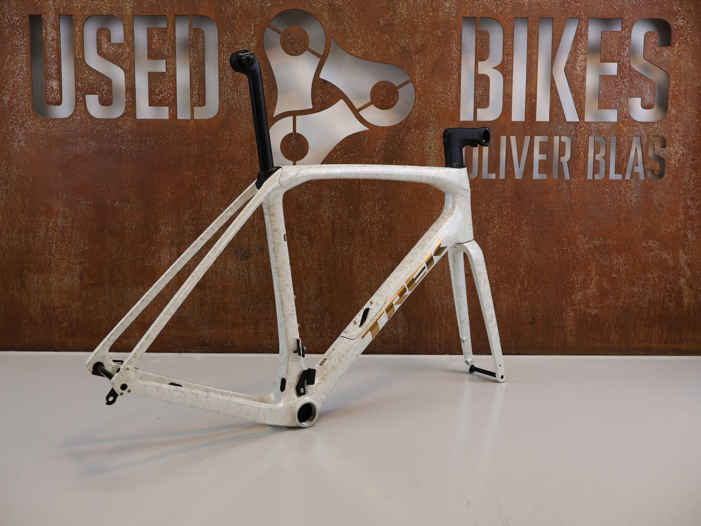 TREK DOMANE SLR GEN 4 FRAMESET / ERA WHITE / 58 CM / 800 OCLV / 2400G