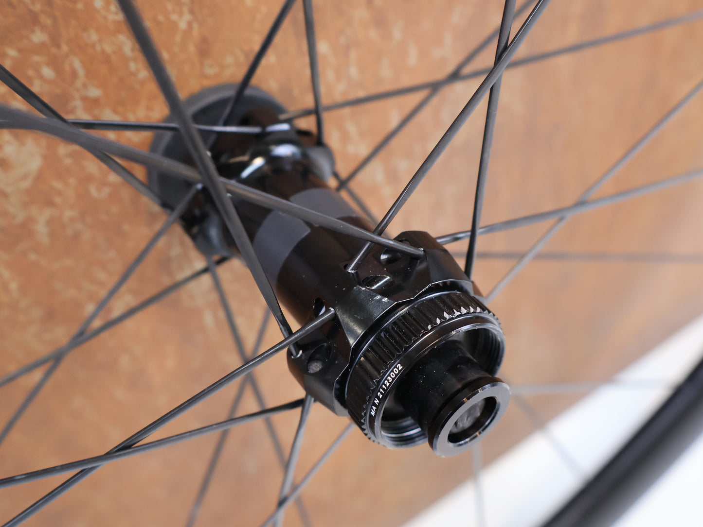 BONTRAGER AEOLUS PRO 37 TLR DISC / CARBON LAUFRADSATZ / SHIMANO HG / 1505G