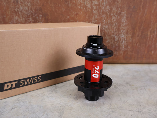 DT SWISS 240 EXP VORDERRADNABE / 6-LOCH – 20×110 MM BOOST – 32 LOCH