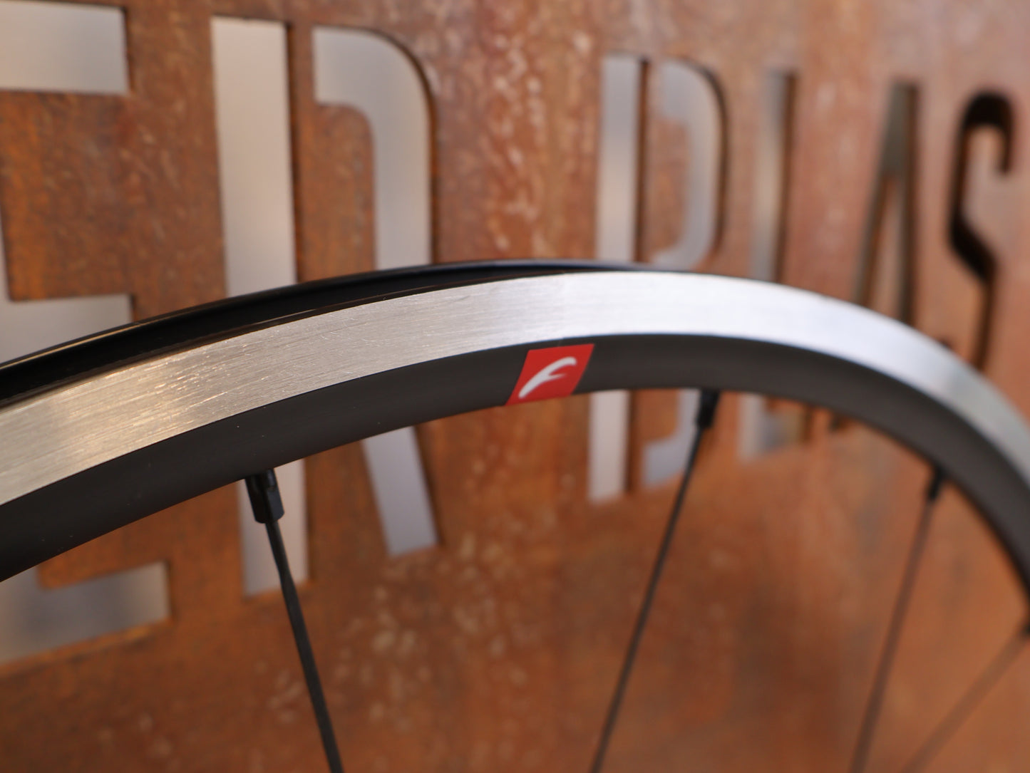 FULCRUM RACING 5 LAUFRADSATZ RENNRAD FELGENBREMSE / CAMPAGNOLO