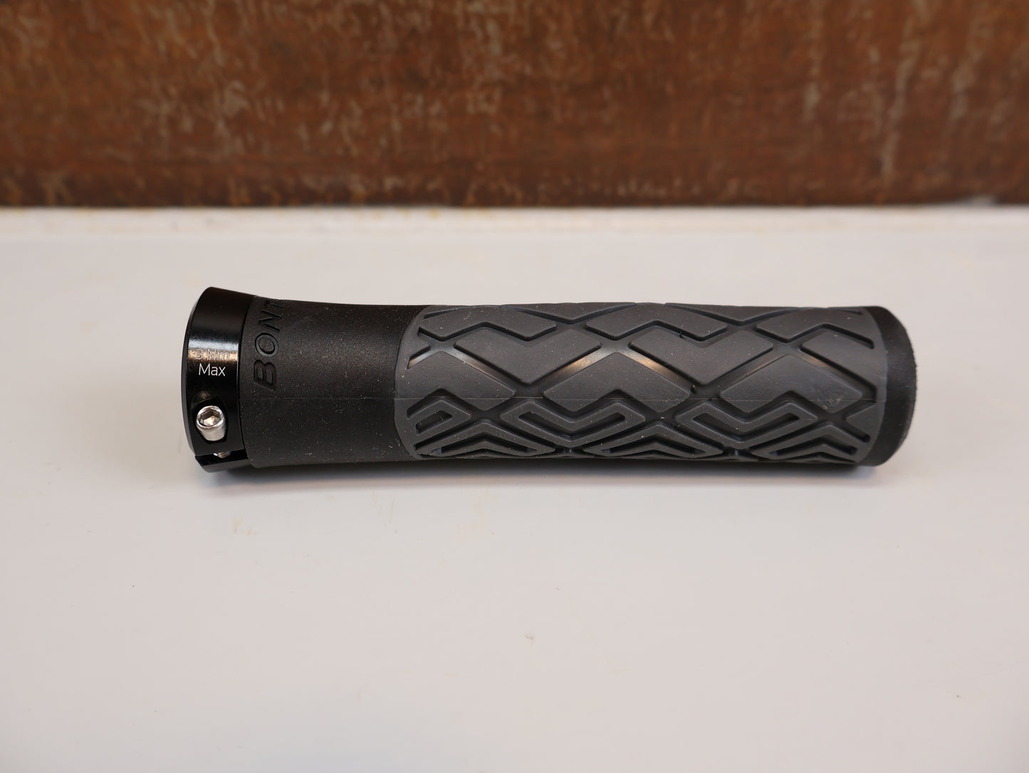 BONTRAGER XR ENDURANCE ELITE RECYCLED / ERGO-GRIFFSET / SCHWARZ-GRAU