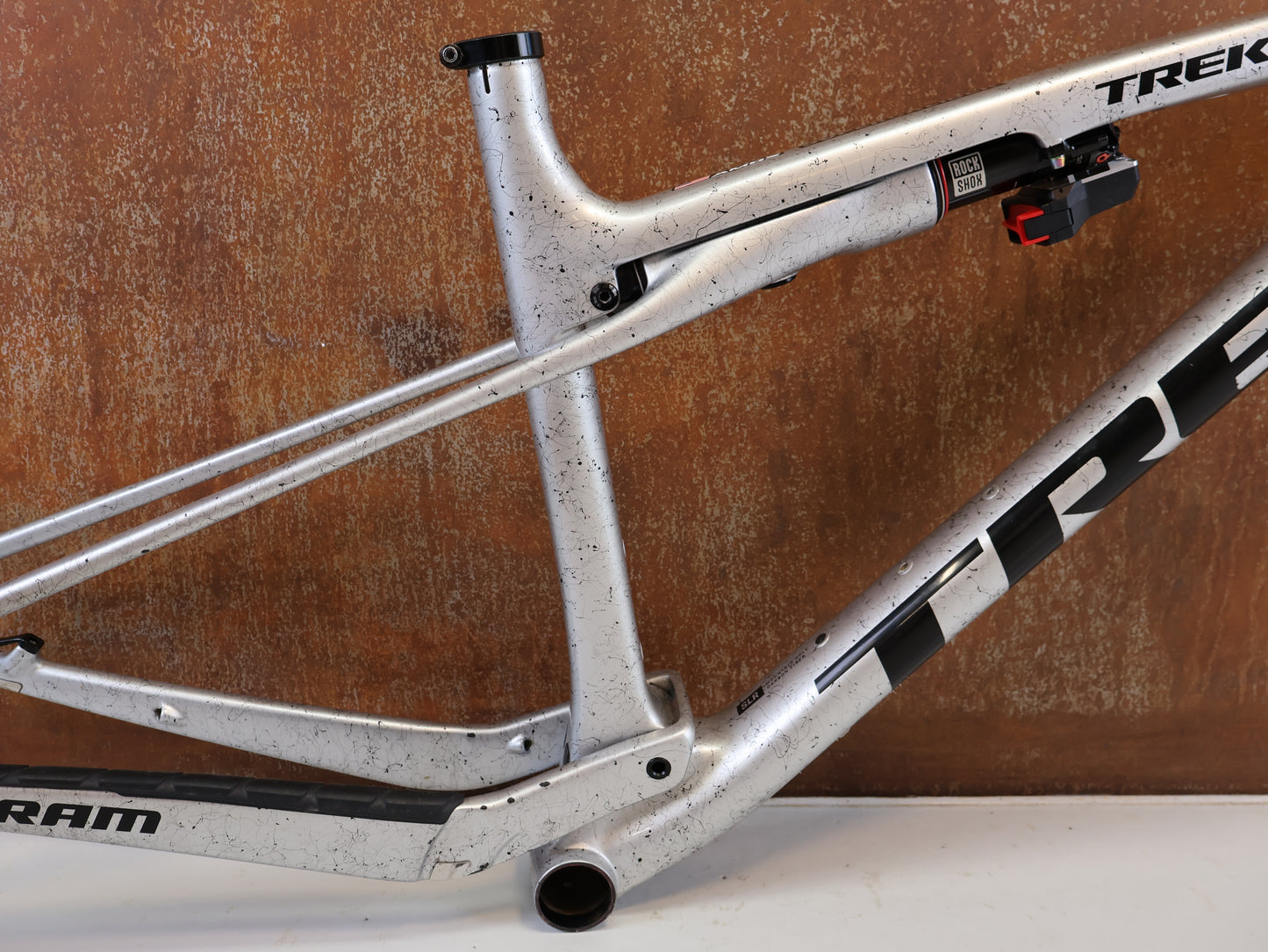 TREK SUPERCALIBER SLR RAHMEN / GRÖßE L / FACTORY TEAM ARGENT DRIZZLE