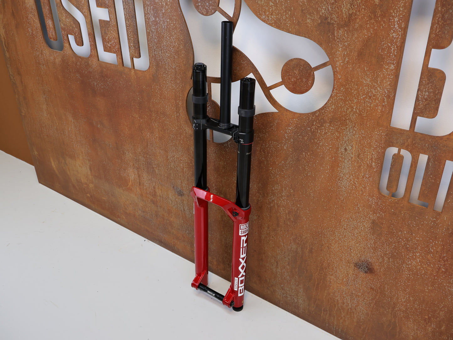 ROCKSHOX BOXXER ULTIMATE D1 / 27,5 ZOLL / 200 MM / BOOST / ELECTRIC RED