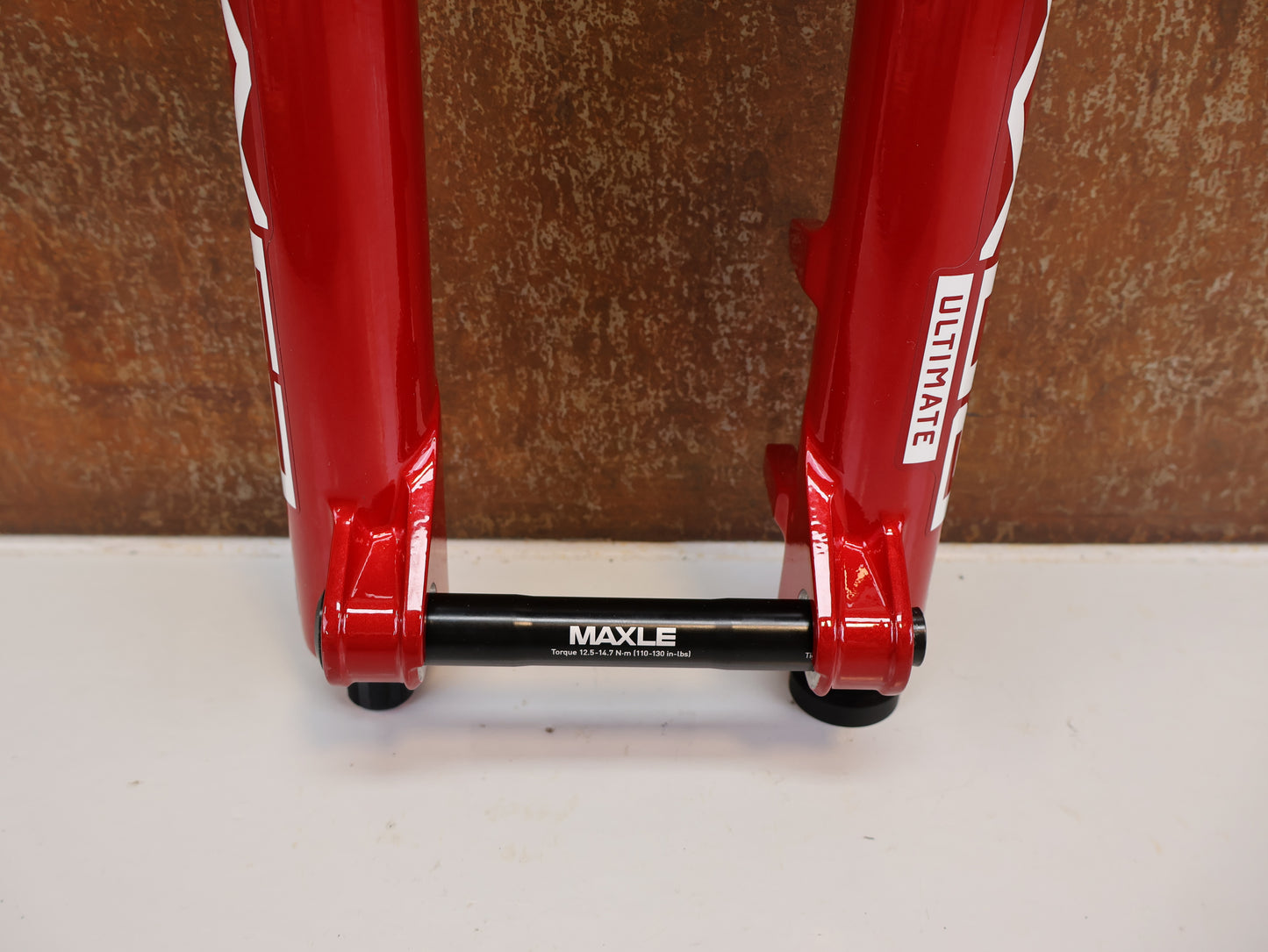ROCKSHOX BOXXER ULTIMATE D1 / 27,5 ZOLL / 200 MM / BOOST / ELECTRIC RED