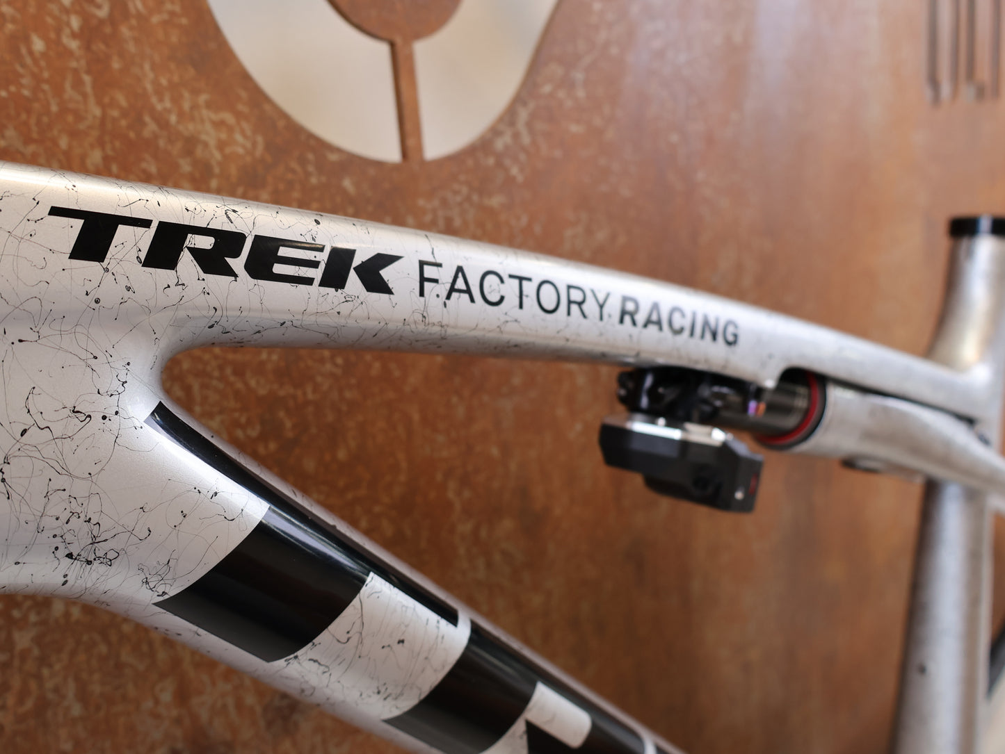 TREK SUPERCALIBER SLR RAHMEN / GRÖßE L / FACTORY TEAM ARGENT DRIZZLE