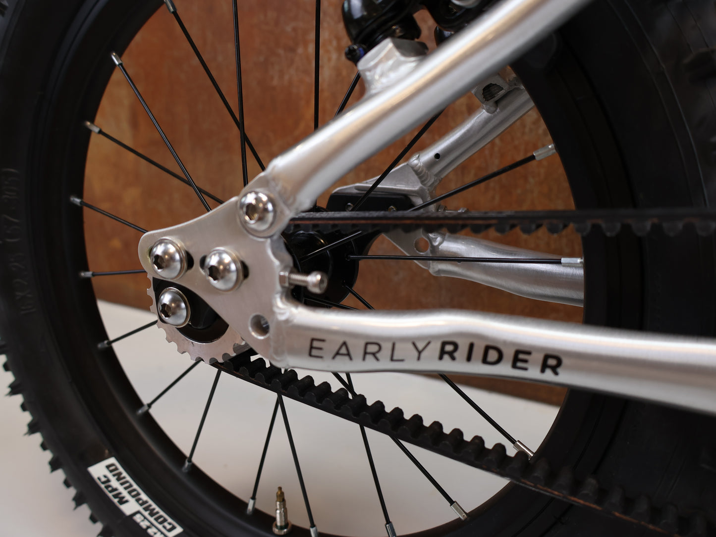 EARLY RIDER SEEKER 16 KINDER-MTB / 16 ZOLL / GATES RIEMENANTRIEB / 6,26 KG