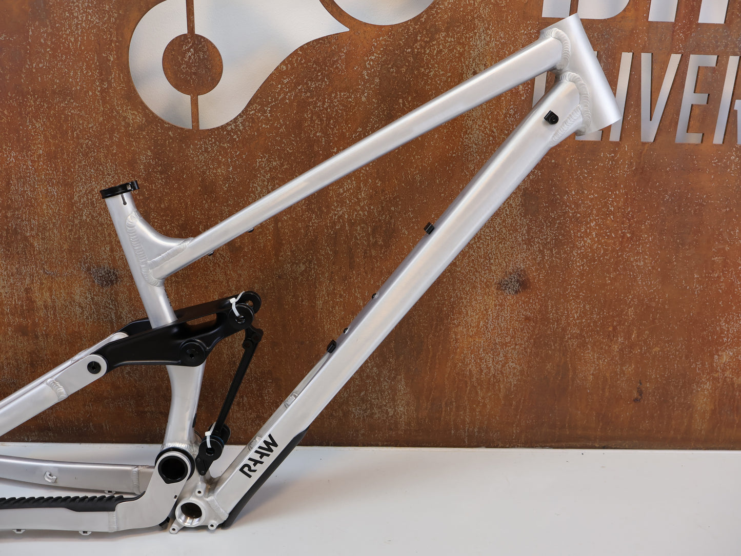 RAAW MADONNA V2.2 29 ZOLL RAHMENSET / ENDURO / 160 MM / GRÖSSE XL / ALU RAW