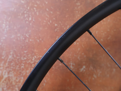 BONTRAGER LINE TLR 30 BOOST 29 MTB LAUFRADSATZ MICROSPLINE