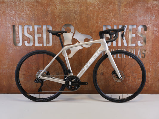 TREK DOMANE SL 5 GEN 4 CARBON RENNRAD SHIMANO 105 / 54CM