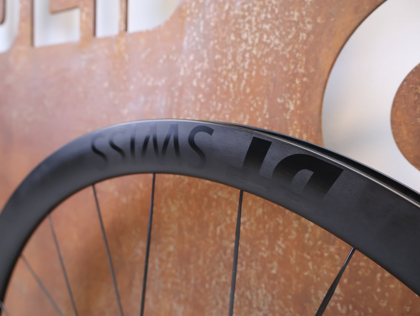 DT SWISS ARC 1100 DICUT DB 38 BLACK LABEL / CARBON LAUFRADSATZ / DISC / SHIMANO HG
