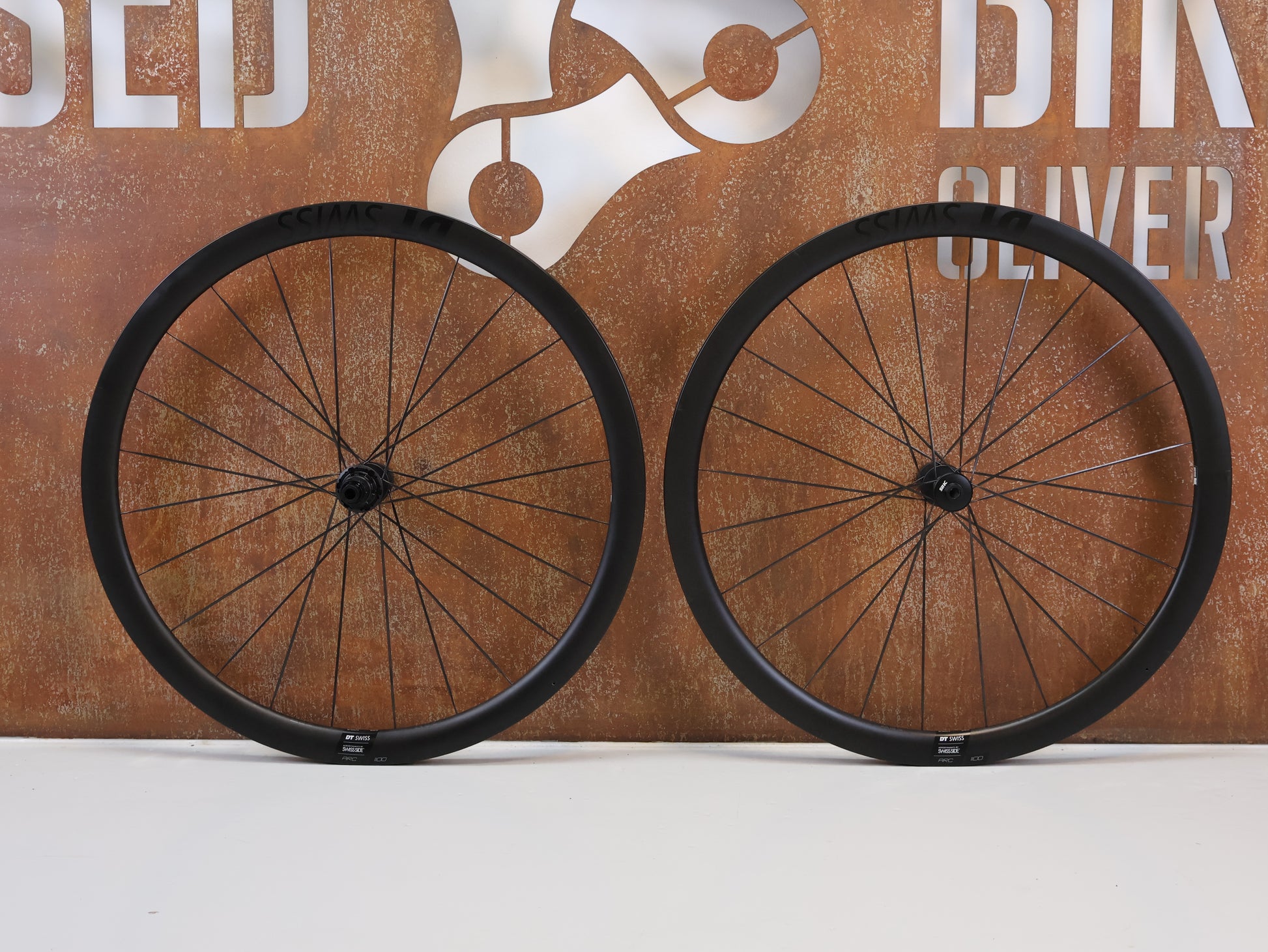 dt swiss rennrad laufradsatz disc DT SWISS ARC 1100 DICUT DB 38 BLACK LABEL / CARBON LAUFRADSATZ / DISC – USEDBIKES-OB.DE