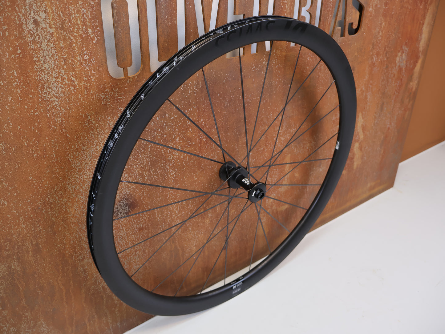 DT SWISS ARC 1100 DICUT DB 38 BLACK LABEL / CARBON LAUFRADSATZ / DISC / SRAM XDR