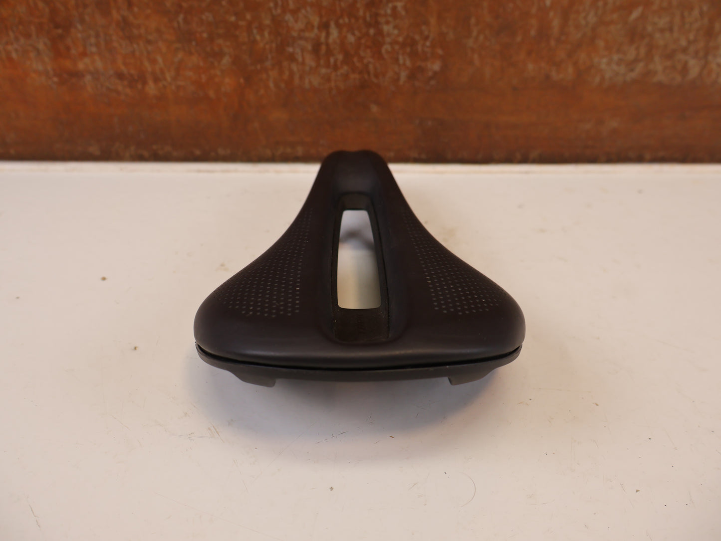 TREK VERSE SHORT COMP FAHRRADSATTEL 145 MM SCHWARZ