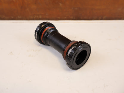 SHIMANO DEORE BB MT501 HOLLOWTECH II INNENLAGER BSA
