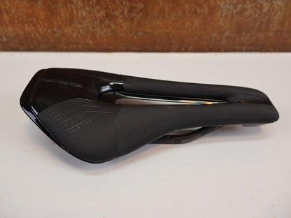 SYNCROS BELCARRA V 1.0 TT SATTEL / CARBON RAILS / 140MM / CUT OUT / BLACK